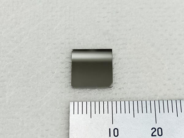 n0605-01p-00.jpg